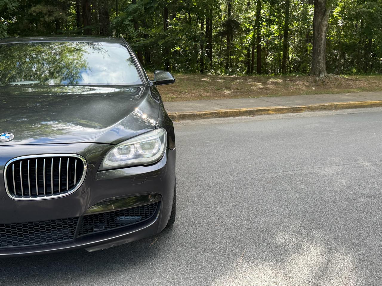 BMW 7-Series 750Li 2015