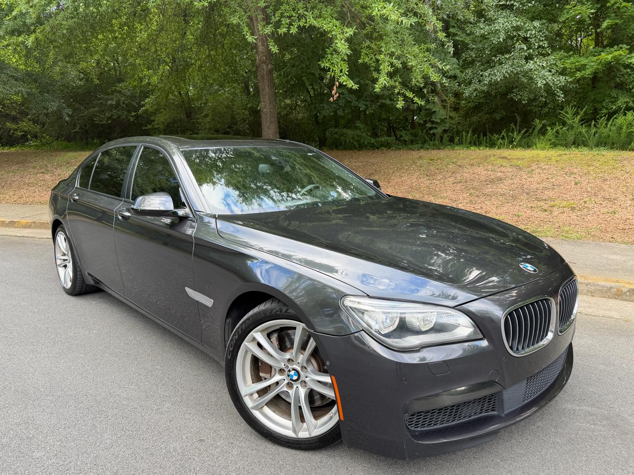 BMW 7-Series 750Li 2015