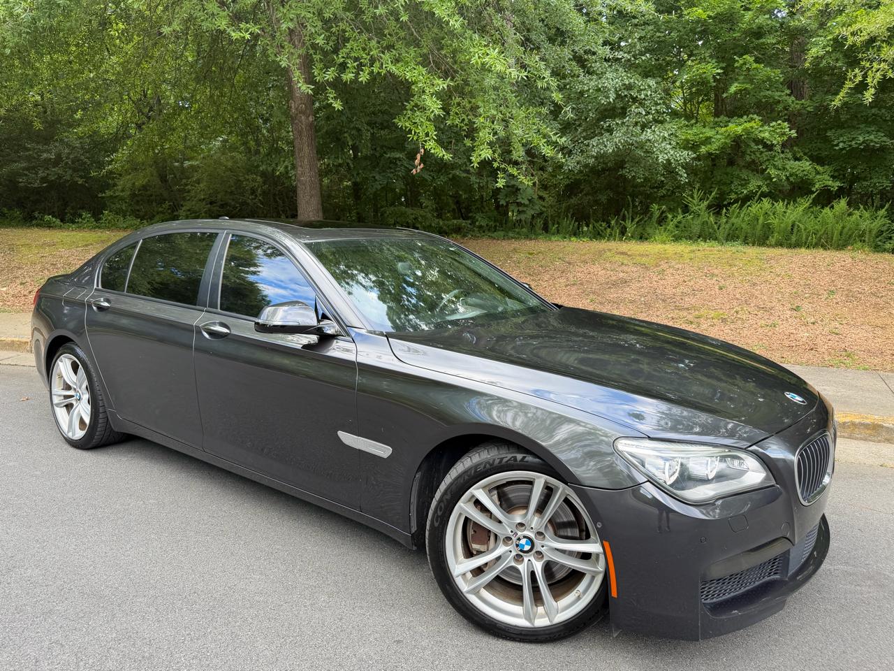 BMW 7-Series 750Li 2015