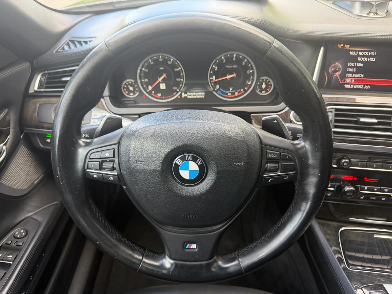BMW 7-Series 750Li 2015