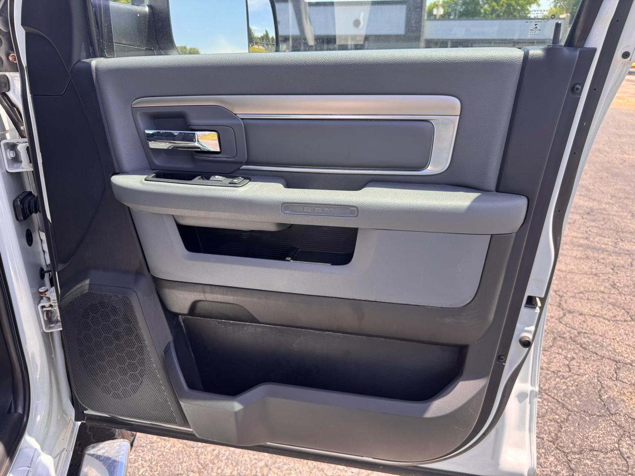 RAM 2500 Longhorn 4x4 Crew Cab 6'4" Box 2014