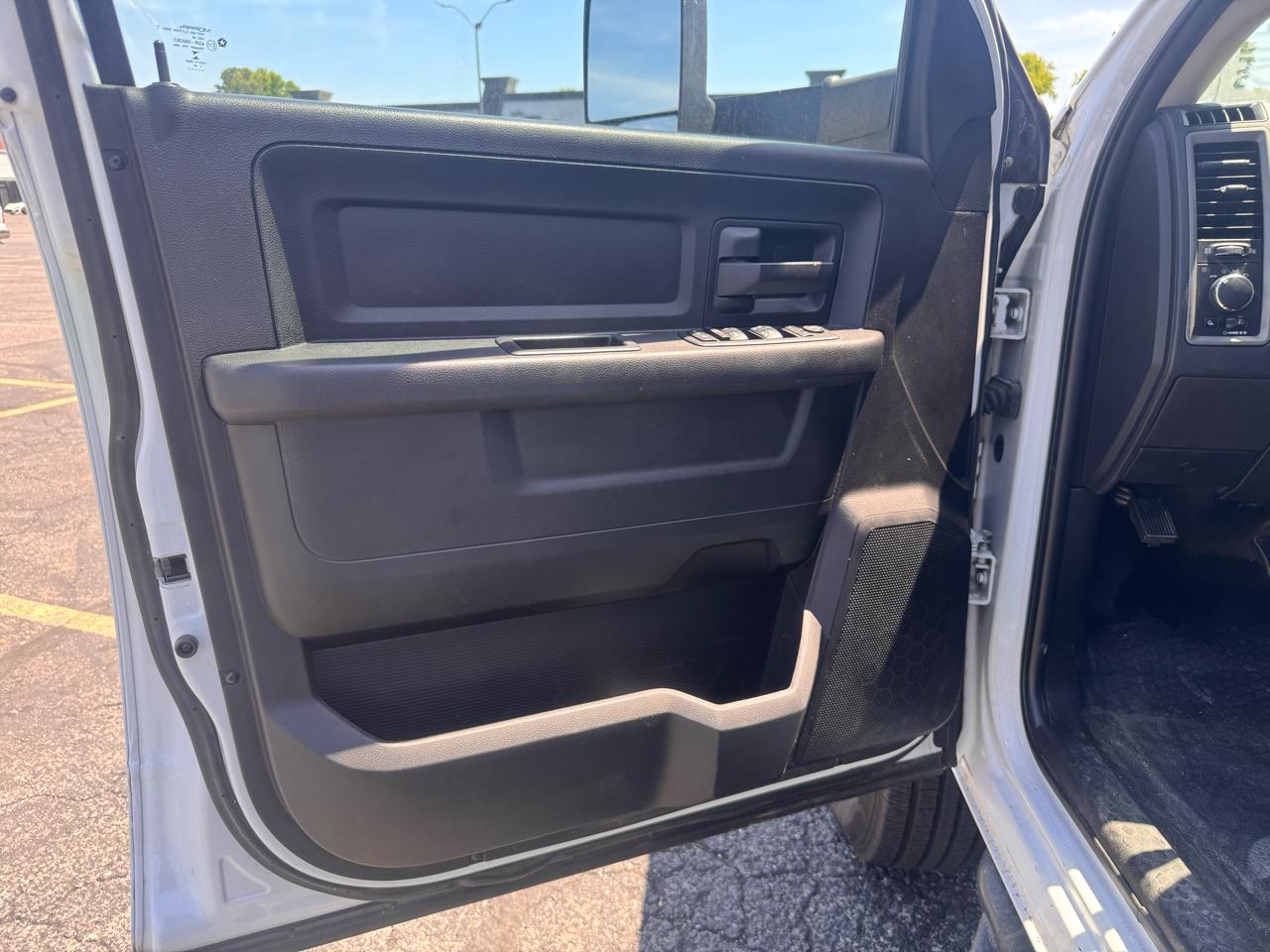RAM 2500 Tradesman Crew Cab LWB 4WD 2018