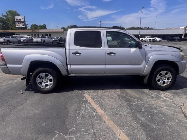 Toyota Tacoma PreRunner Double Cab V6 Auto 2WD 2011