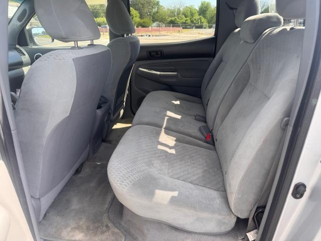 Toyota Tacoma PreRunner Double Cab V6 Auto 2WD 2011