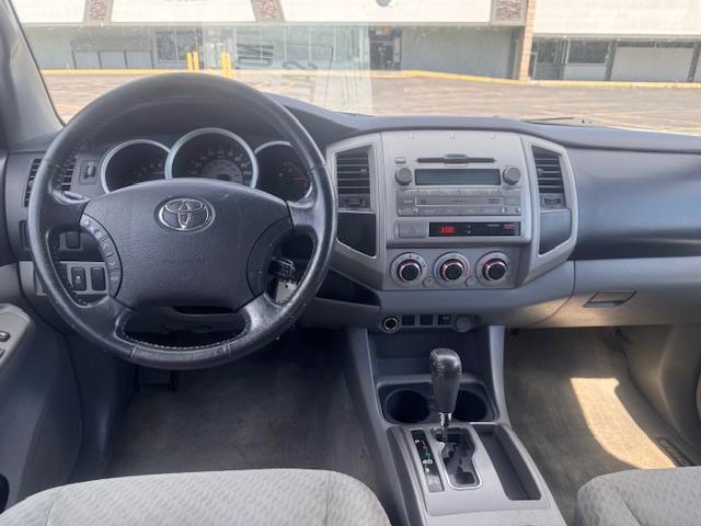 Toyota Tacoma PreRunner Double Cab V6 Auto 2WD 2011