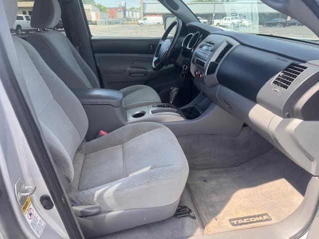 Toyota Tacoma PreRunner Double Cab V6 Auto 2WD 2011