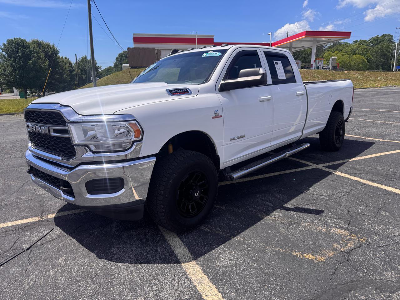 2019 RAM 3500 Tradesman 4X4 Crew Cab LWB's photo