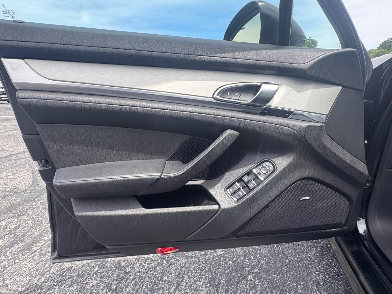 Porsche Panamera 4 2015