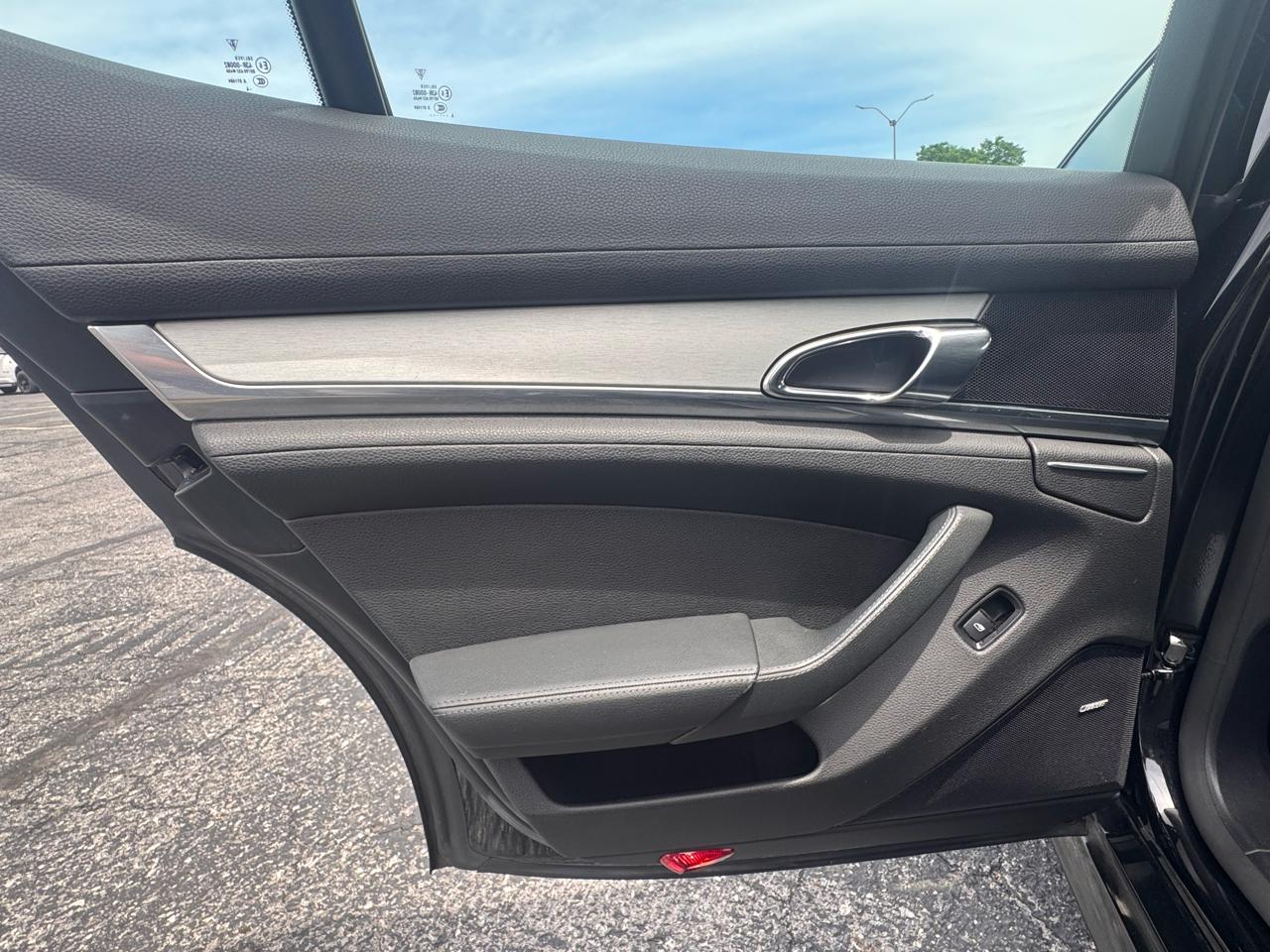 Porsche Panamera 4 2015