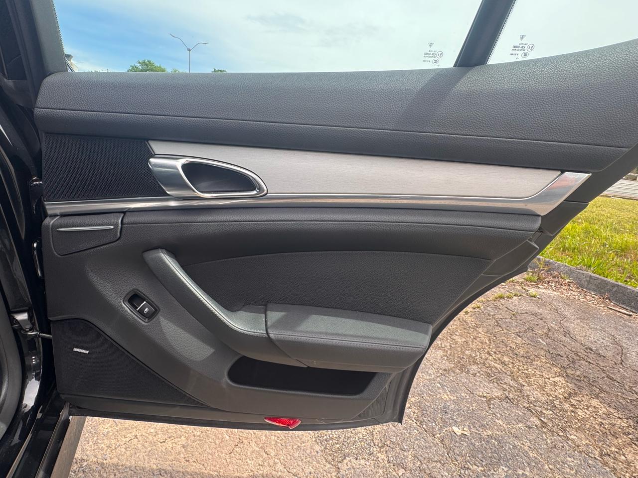 Porsche Panamera 4 2015