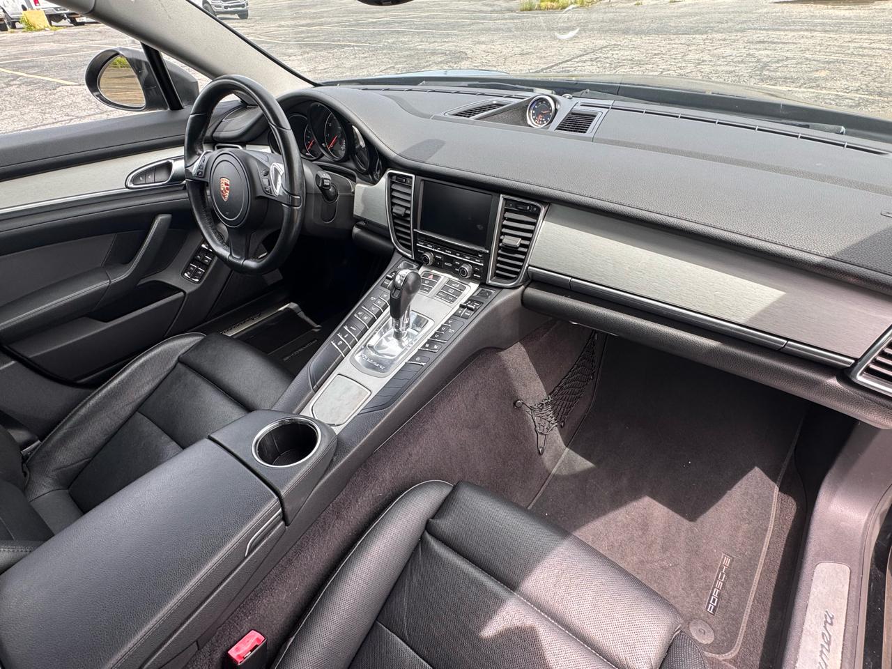 Porsche Panamera 4 2015