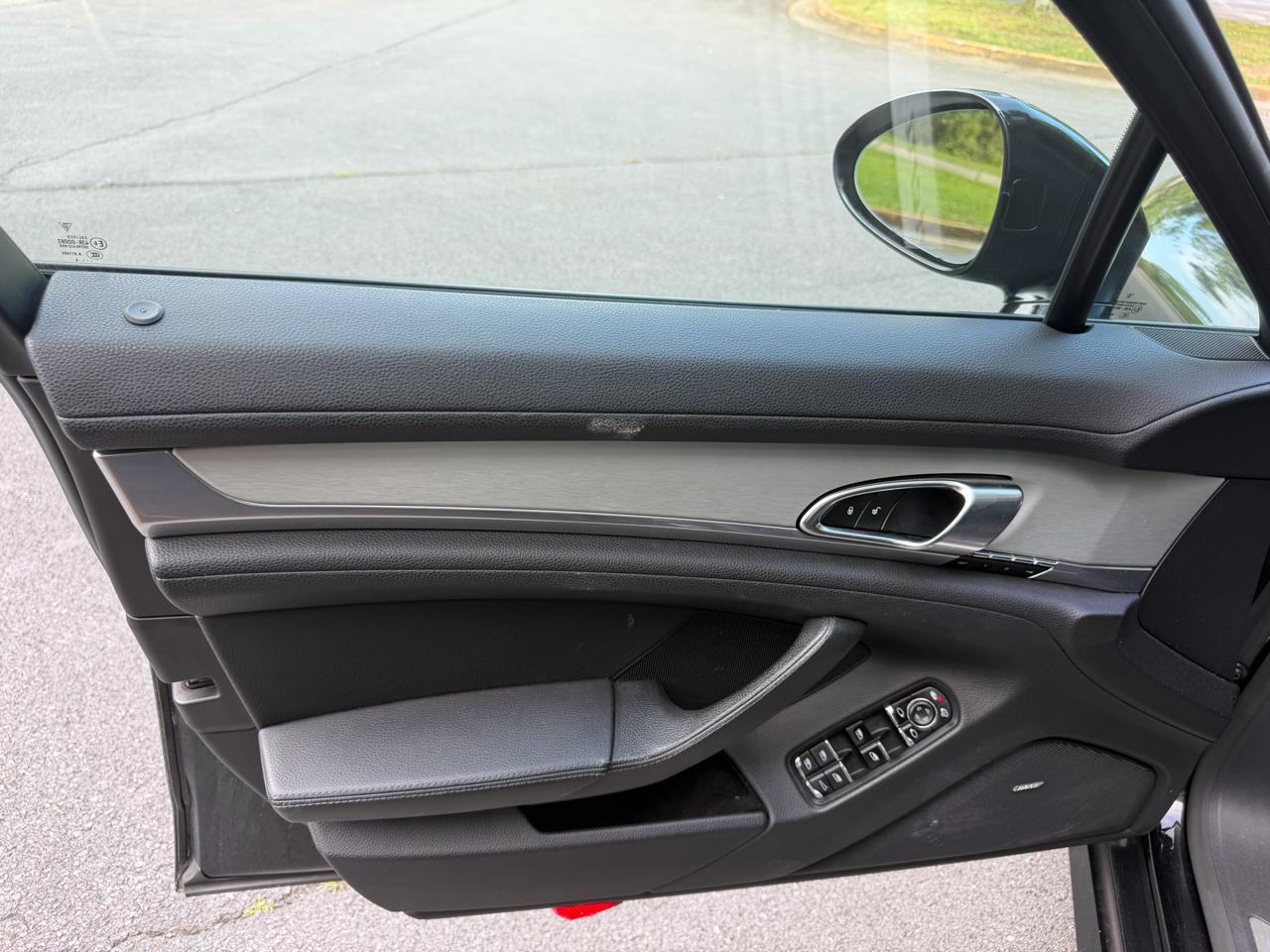 Porsche Panamera Base 2015