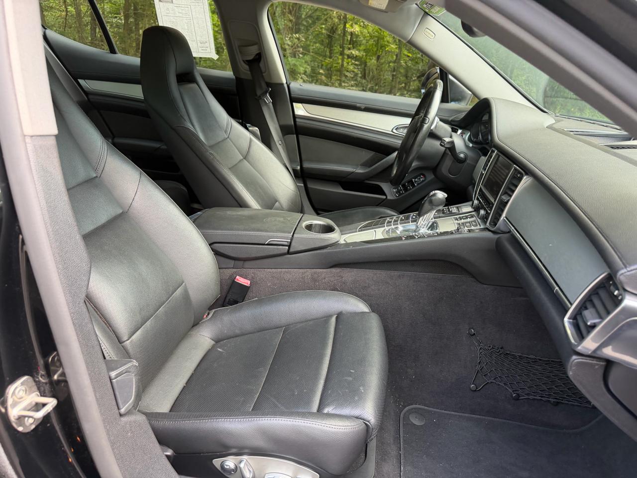Porsche Panamera Base 2015
