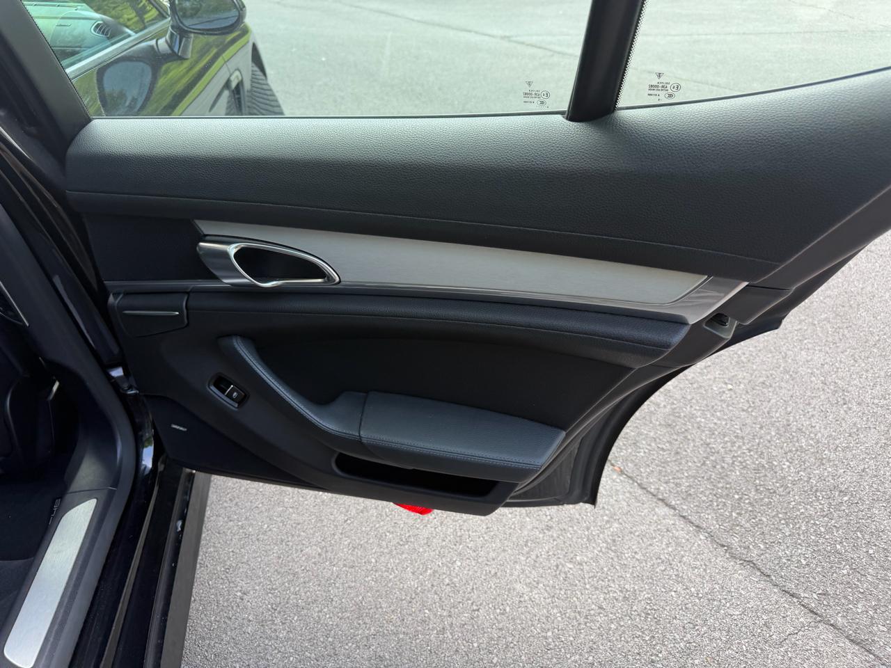 Porsche Panamera Base 2015