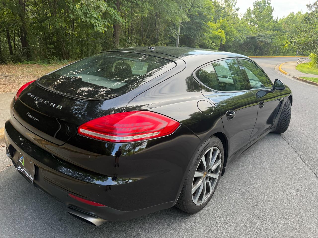 Porsche Panamera Base 2015