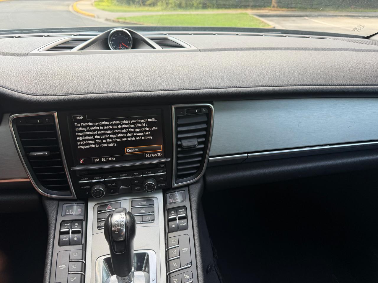 Porsche Panamera Base 2015