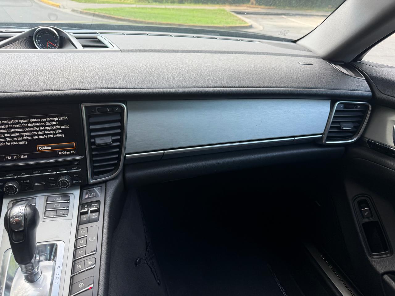Porsche Panamera Base 2015