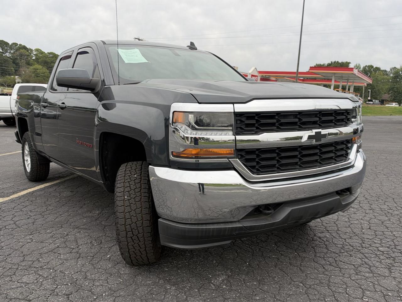 Chevrolet Silverado 1500 1LT Crew Cab 4WD 2018