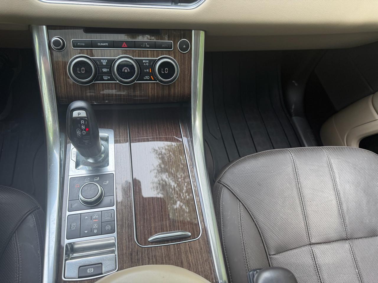 2014 Land Rover Range Rover Sport SE - Photo 32