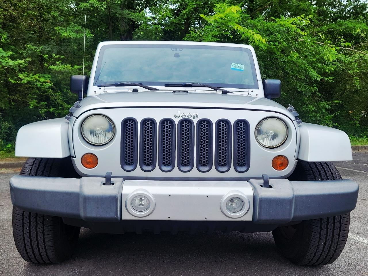 Jeep Wrangler Unlimited Sahara 4WD 2011