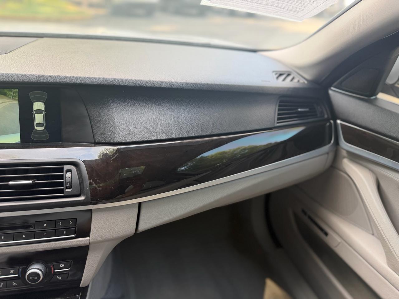 2013 BMW 5 Series 528i - Photo 23
