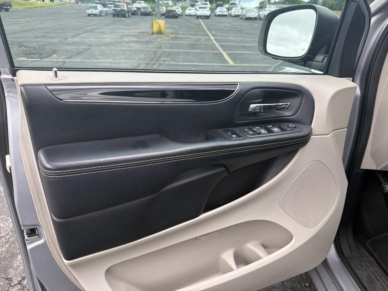Dodge Grand Caravan SXT 2017