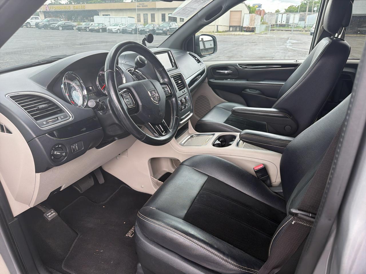 Dodge Grand Caravan SXT 2017