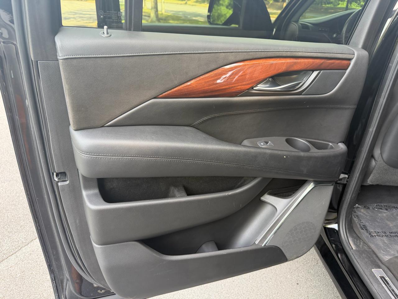 Cadillac Escalade ESV Premium 4WD 2015