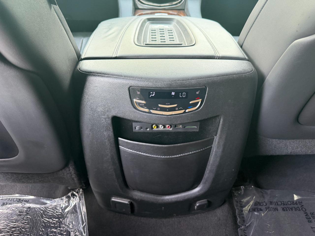 Cadillac Escalade ESV Premium 4WD 2015