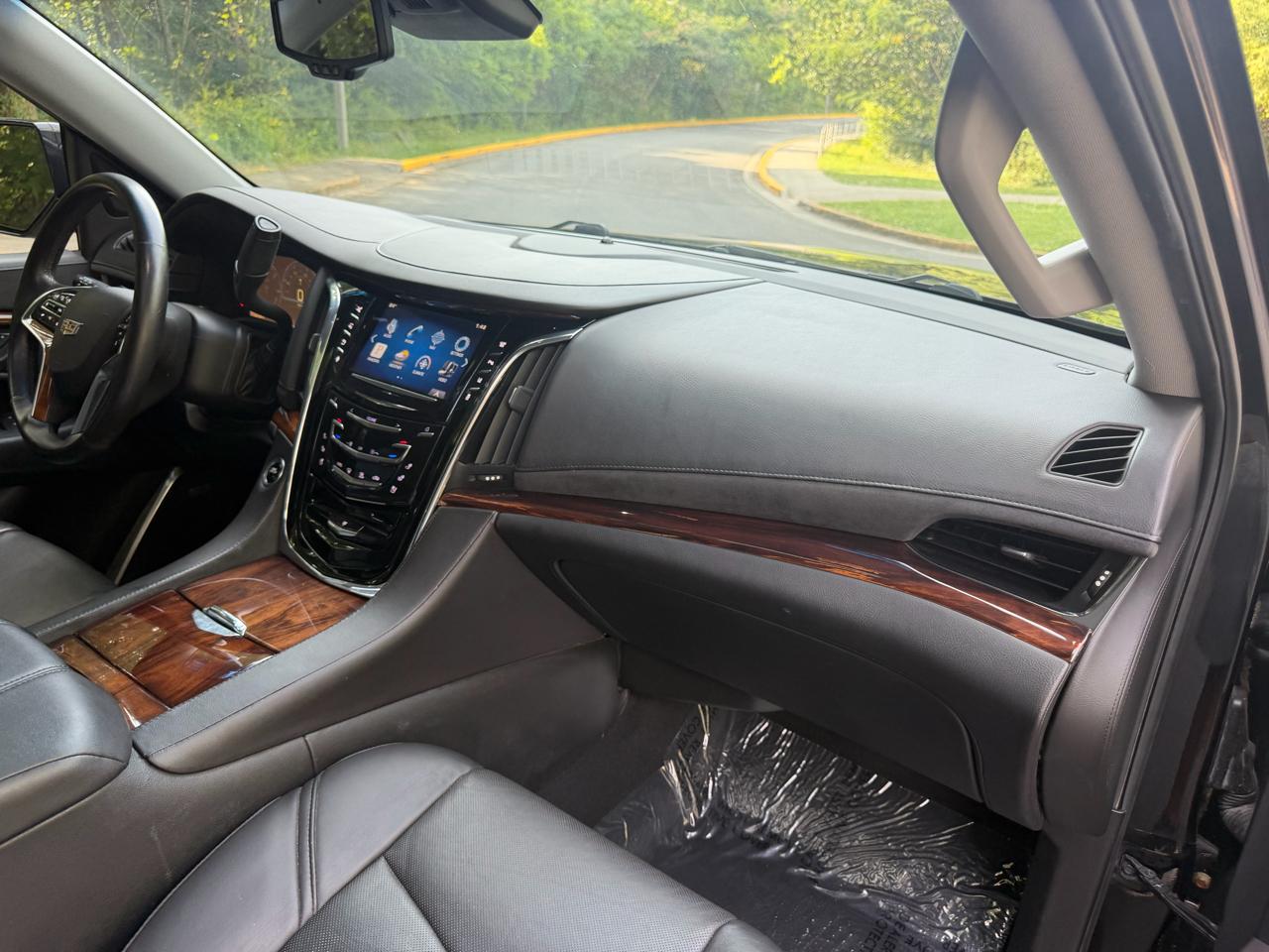 Cadillac Escalade ESV Premium 4WD 2015
