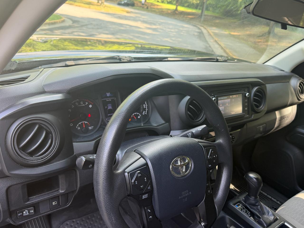 Toyota Tacoma SR5 Double Cab I4 2WD 2018