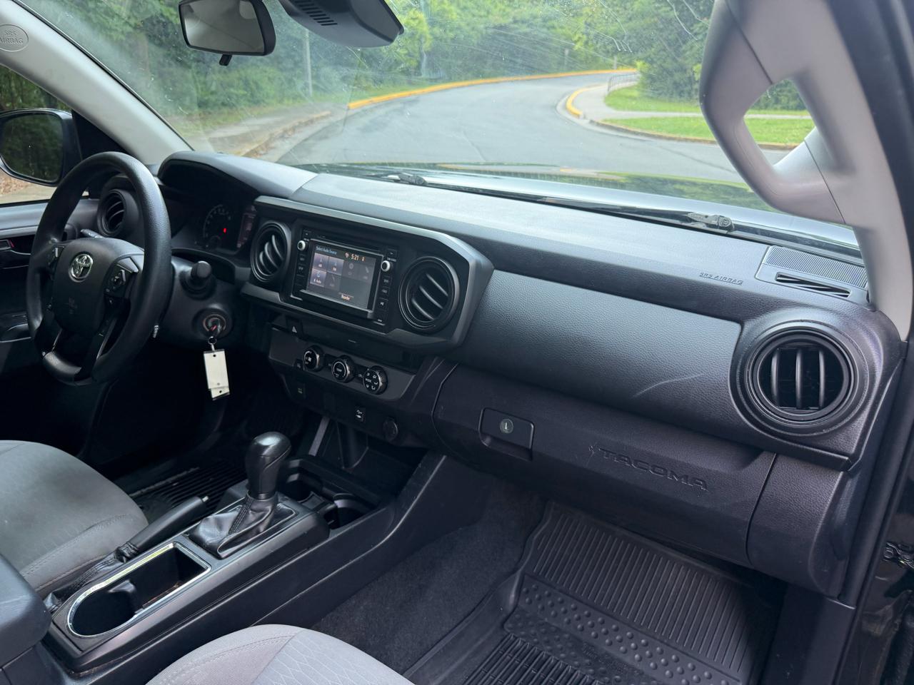 Toyota Tacoma SR5 Double Cab I4 2WD 2018