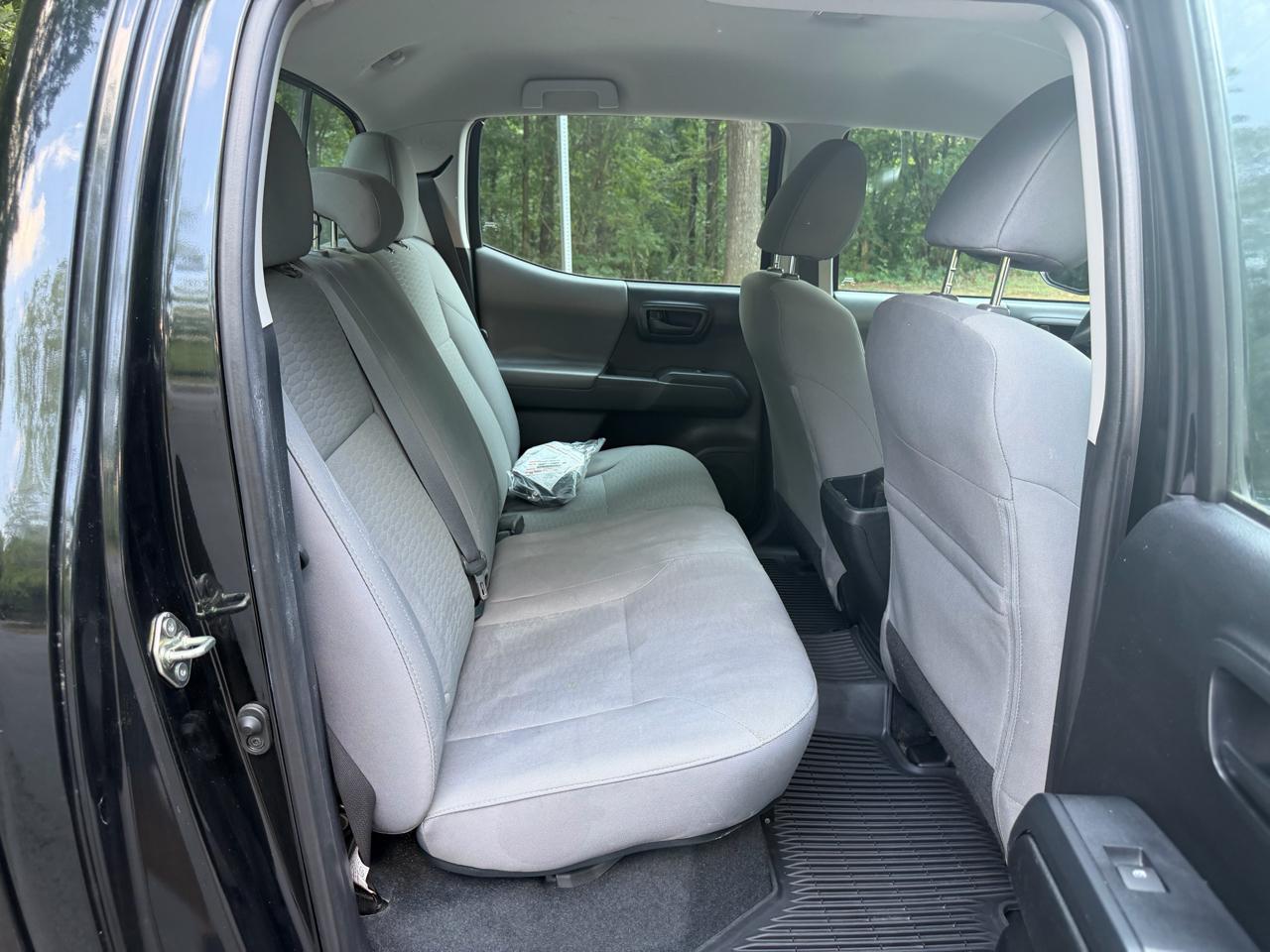Toyota Tacoma SR5 Double Cab I4 2WD 2018