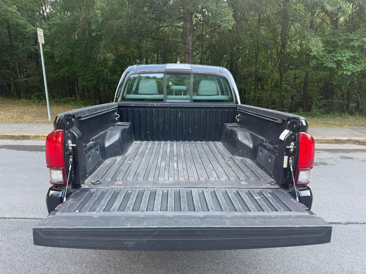 Toyota Tacoma SR5 Double Cab I4 2WD 2018