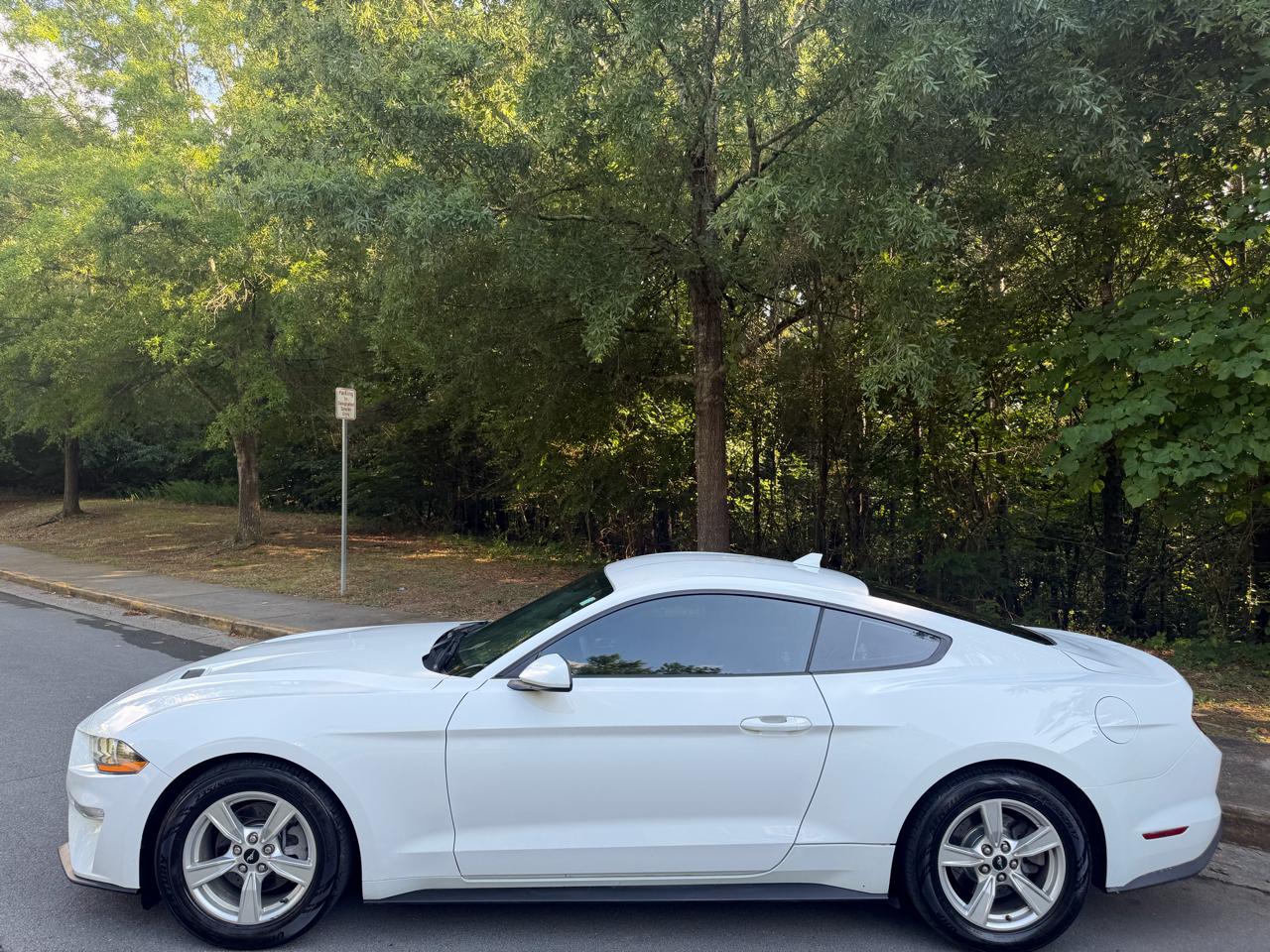 Ford Mustang EcoBoost Coupe 2020