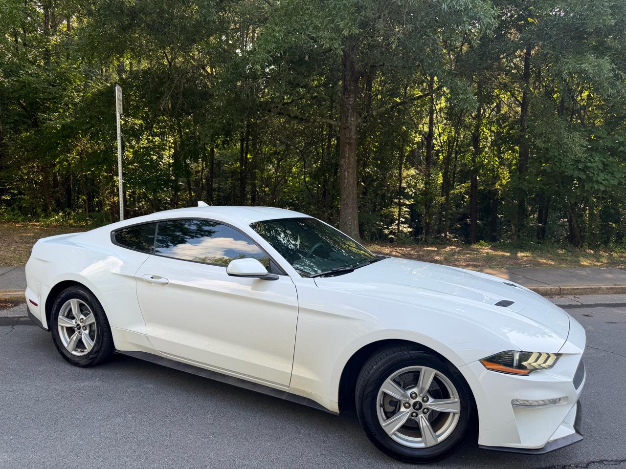 Ford Mustang EcoBoost Coupe 2020