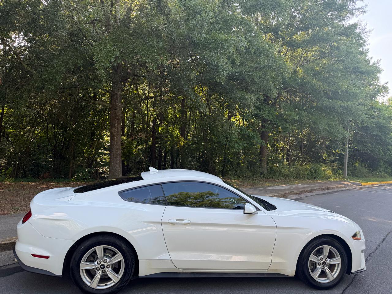 Ford Mustang EcoBoost Coupe 2020