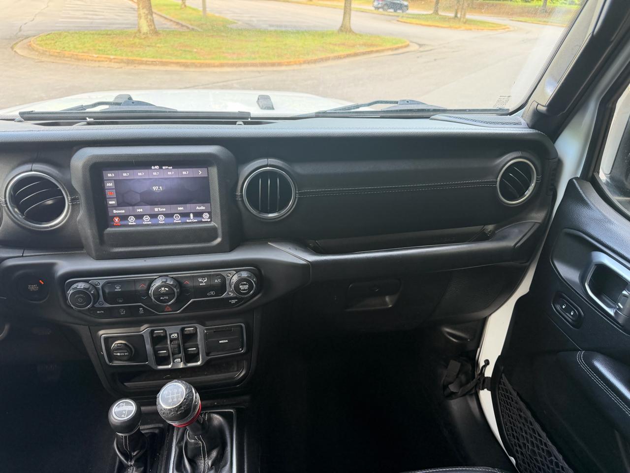 Jeep Wrangler Unlimited Sahara 2018