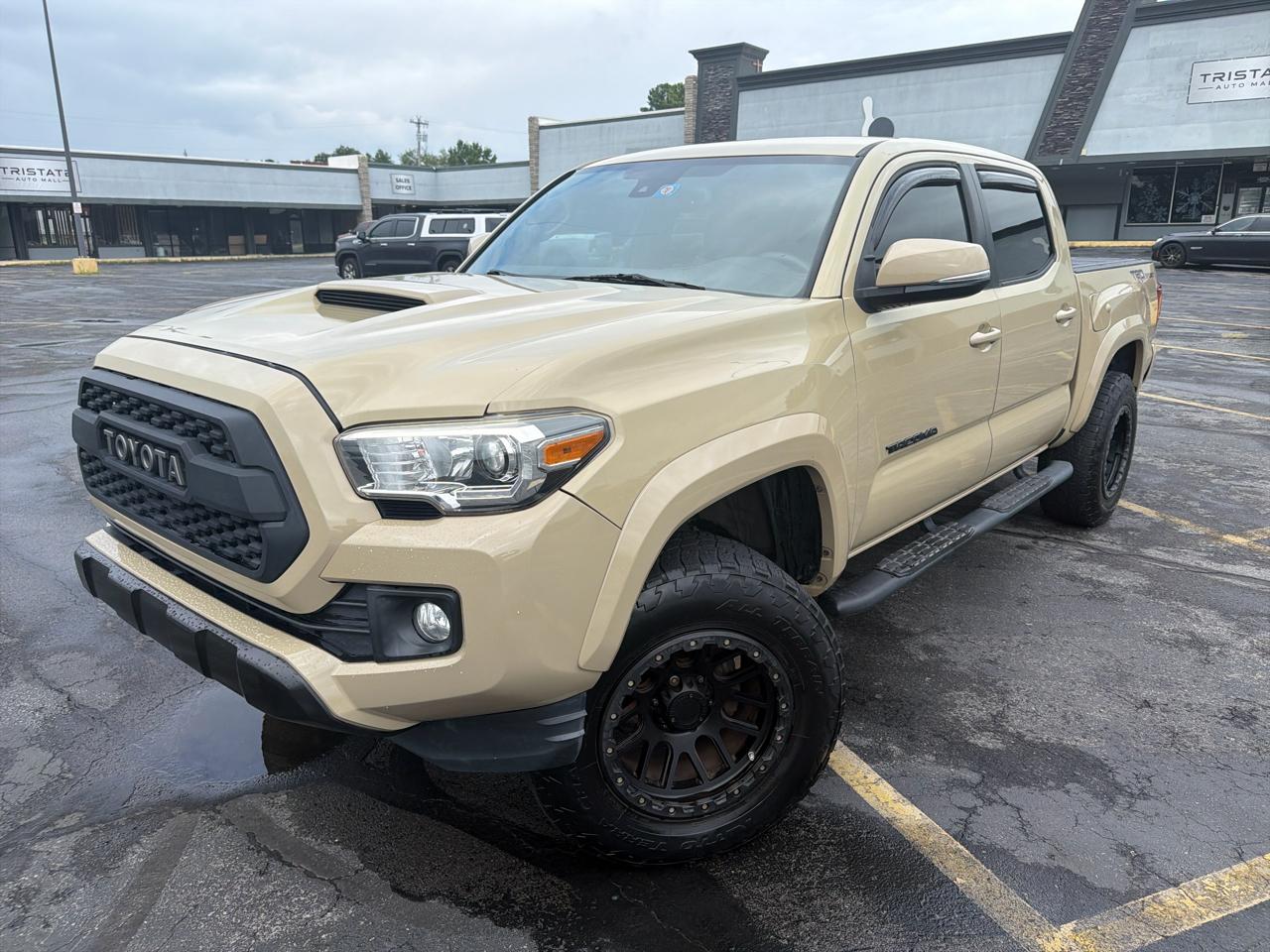 Toyota Tacoma 2WD Double Cab V6 AT TRD Sport (Natl) 2018