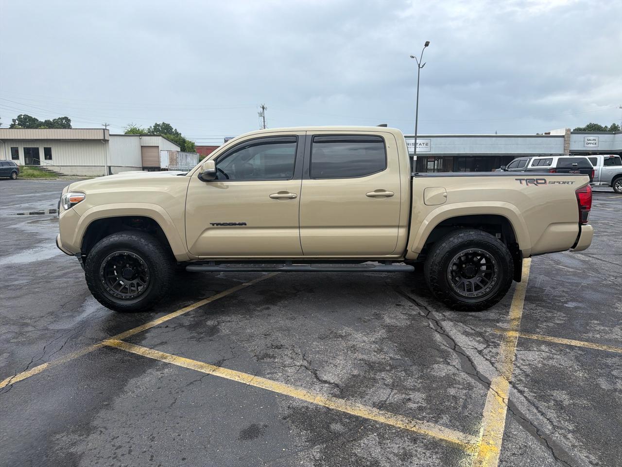 Toyota Tacoma 2WD Double Cab V6 AT TRD Sport (Natl) 2018