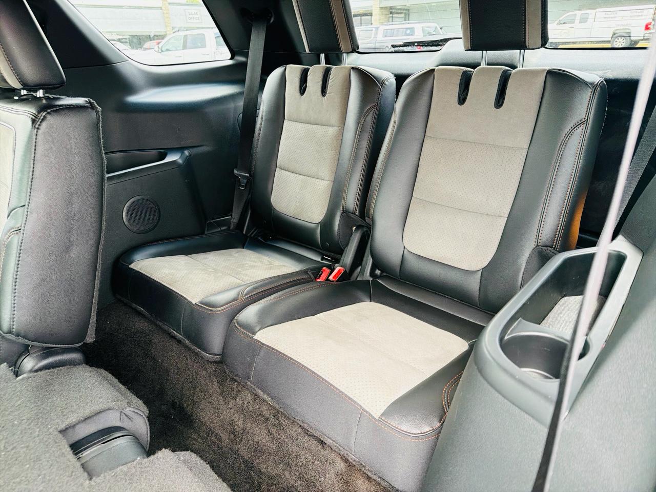 Ford Explorer 2WD 4dr V8 XLT 2017