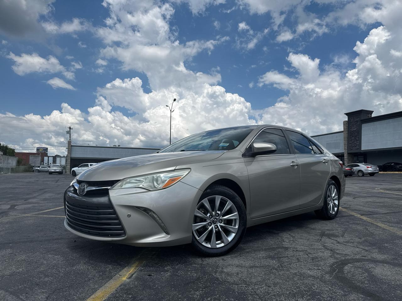 Toyota Camry SE 2015