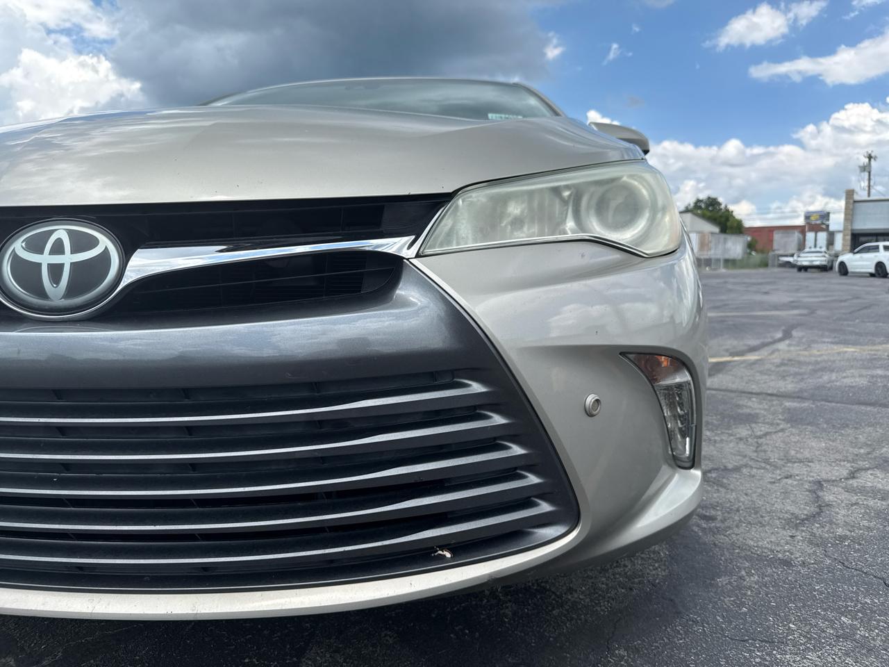 Toyota Camry SE 2015