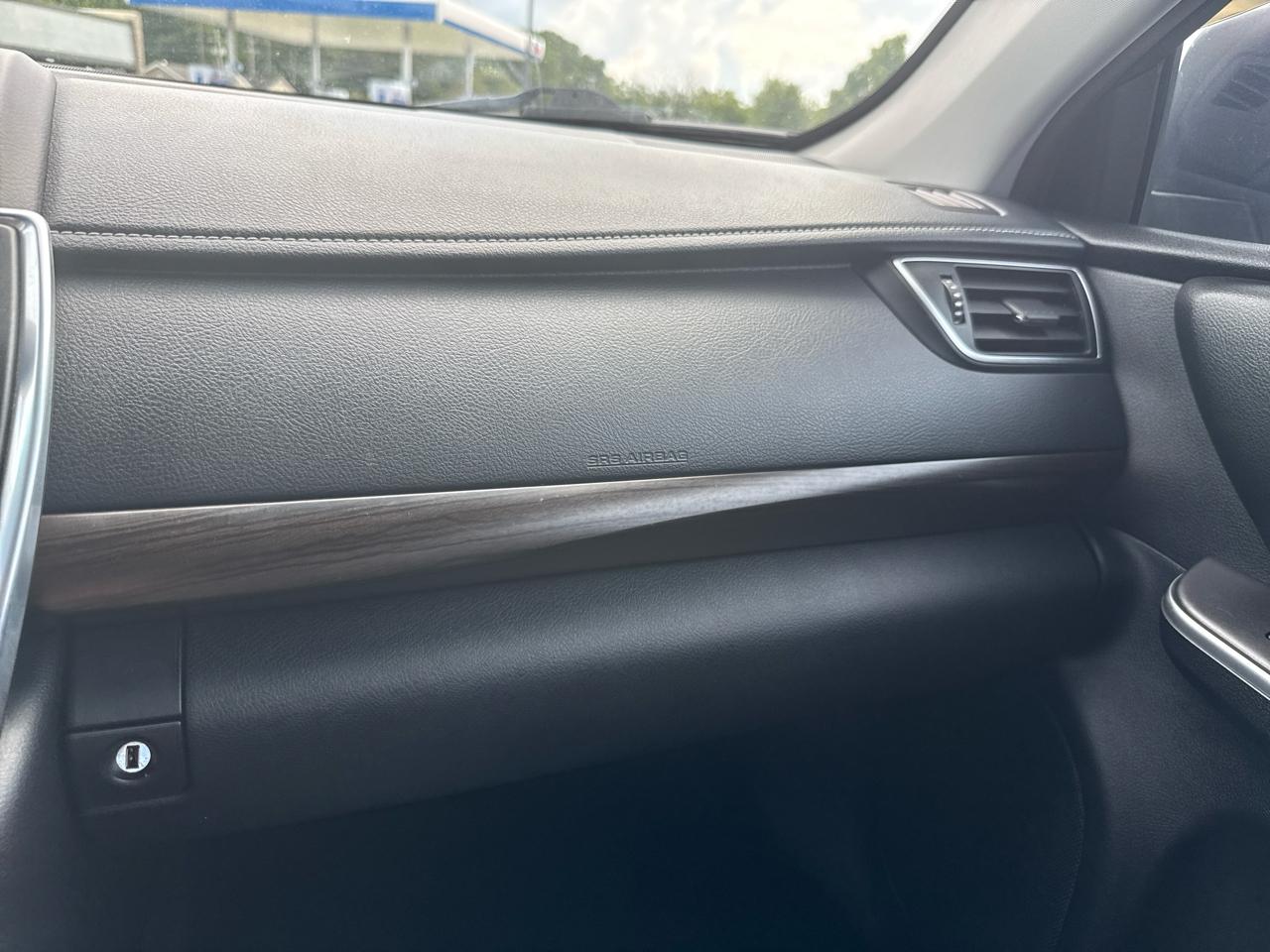Toyota Camry SE 2015