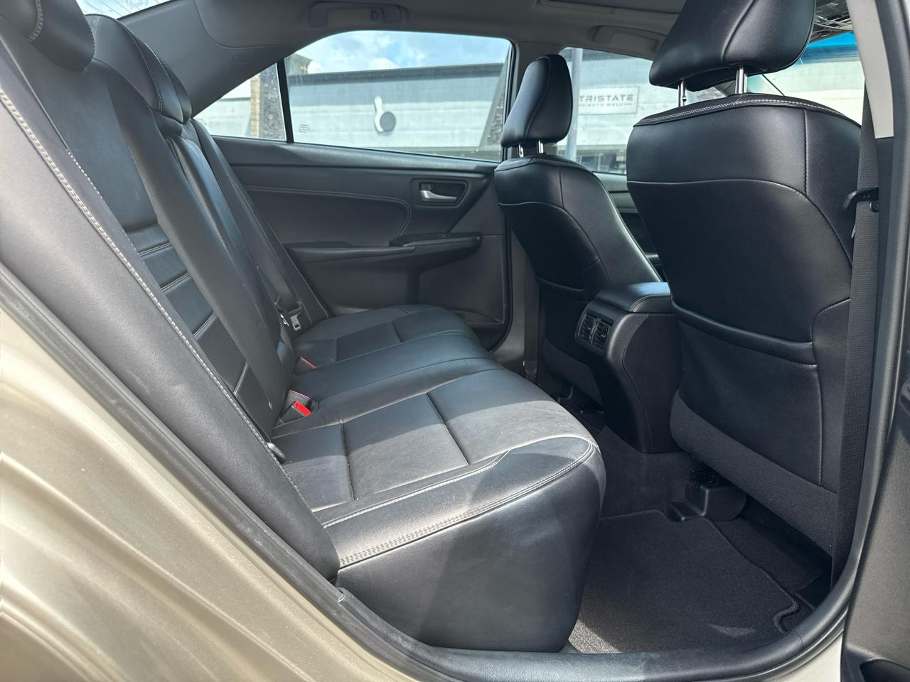 Toyota Camry SE 2015