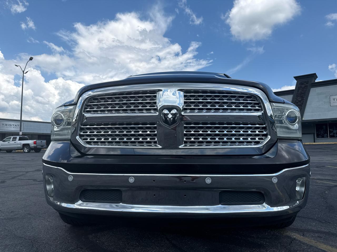 RAM 1500 Laramie Crew Cab 2WD 2015