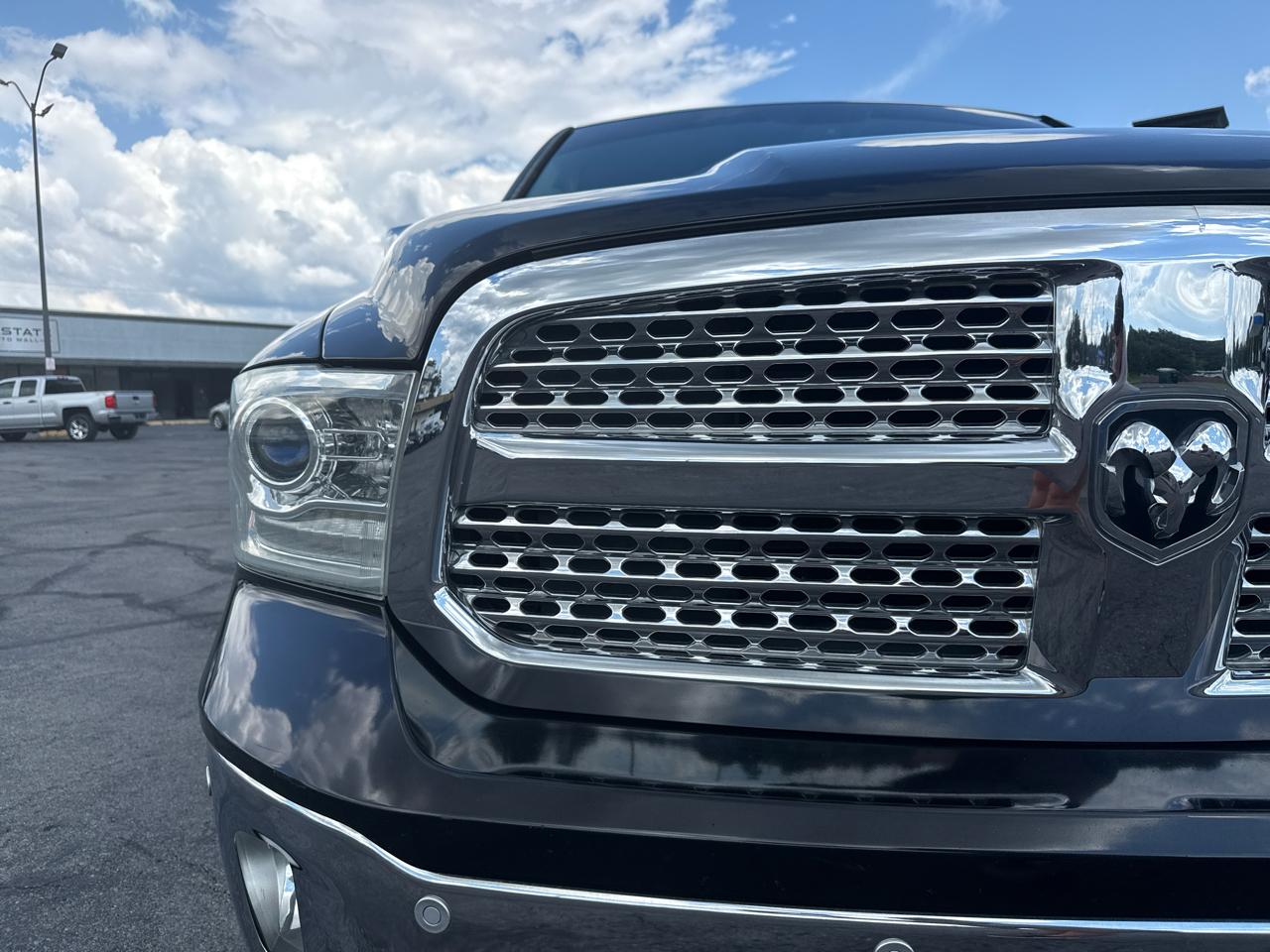 RAM 1500 Laramie Crew Cab 2WD 2015