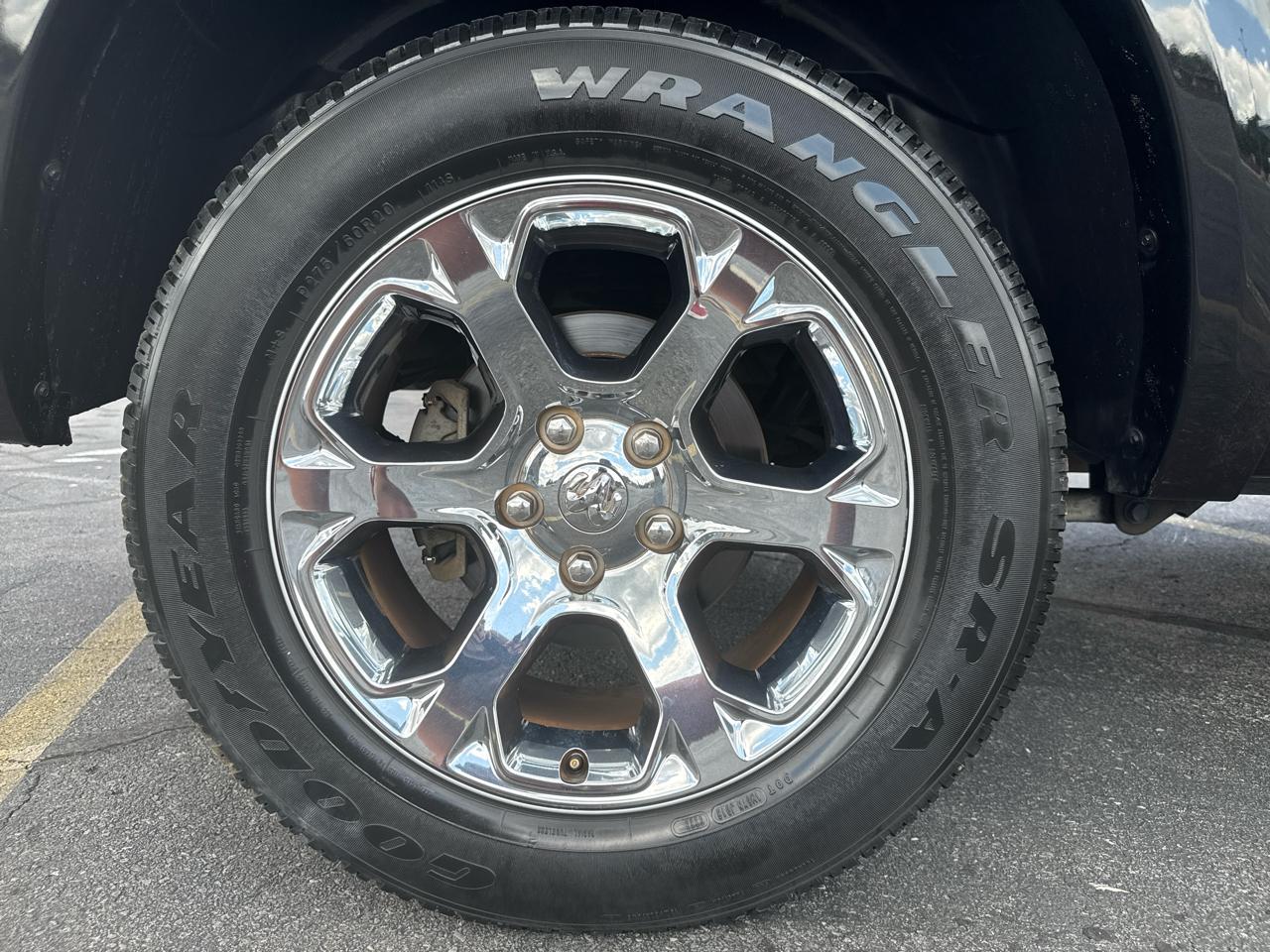 RAM 1500 Laramie Crew Cab 2WD 2015