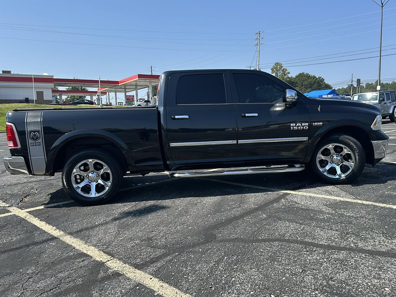 RAM 1500 Laramie Crew Cab 2WD 2015