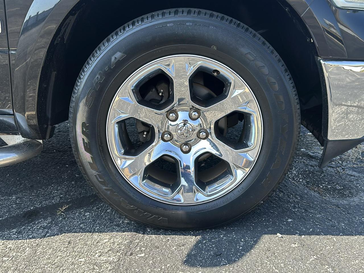 RAM 1500 Laramie Crew Cab 2WD 2015
